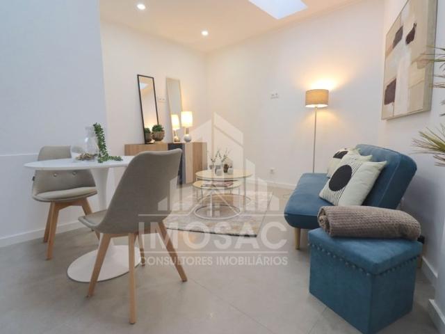 à venda Luxuoso apartamento de 95 m2, Arneiros, Lisboa