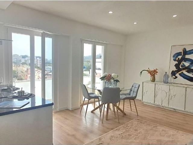 à venda Luxuoso apartamento de 96 m2, Lisboa