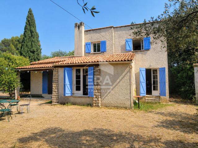 A VENDRE 83470 SAINT MAXIMIN LA SAINTE BAUME MAISON T5 DE 108 M2 SUR 515 M2 DE JARDIN