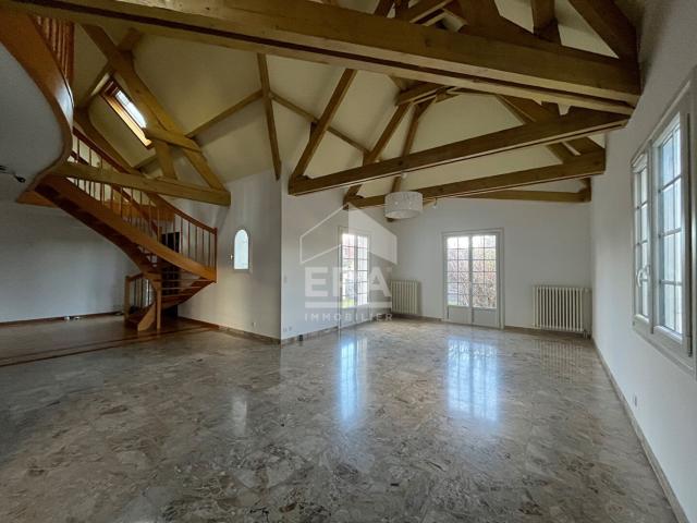 A vendre, 10 mn de Périgueux, commune de Trélissac 7 pièce s. 269m² Périgueux