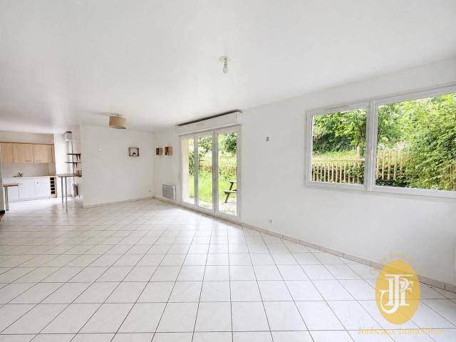 À vendre 189000 € à Vernon: grand appartement