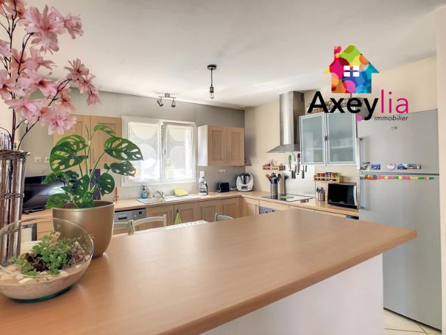 A VENDRE 20 MIN DE MABLY MAISON AVEC SOUS SOL SEMI ENTER