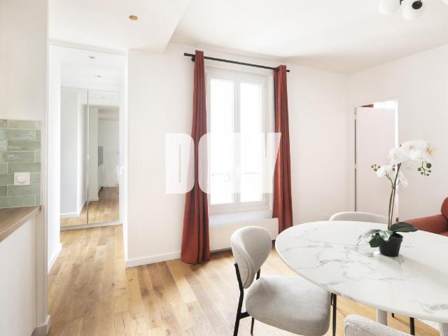 DOLY 2 PIÈCES REFAIT À NEUF RUE SAINTE ANASTASE 75003