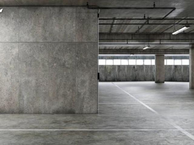 A VENDRE 350 m2 de parking à exploiter