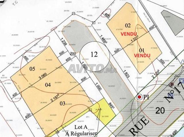 A vendre 3 terrains pour villa