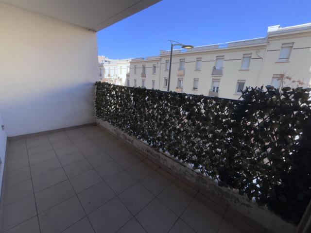 A vendre t3 de 56,81m2 _ terrasse_ 7ème arrondissement de