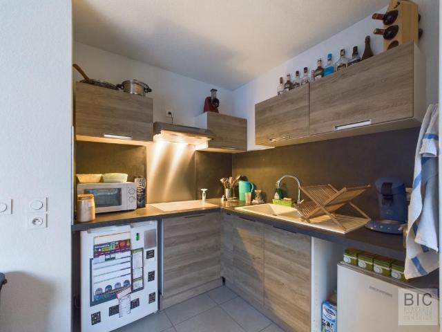 A vendre t3 de 62 m2 avec terrasse 62m² Bègles