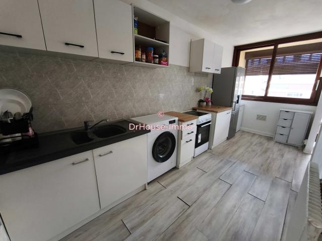 À vendre T3 de 66 m² avec loggia, parking et cave Clermont Ferrand