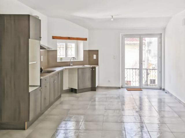 À vendre T3 de 90,72 m² avec garage Copropriété sans charges 91m² Cabannes
