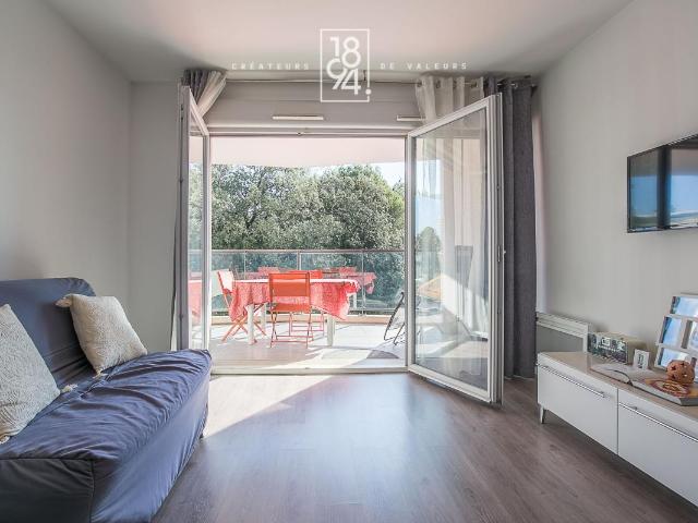À vendre T3 lumineux avec terrasse Marseille 13009 secteur Cabot