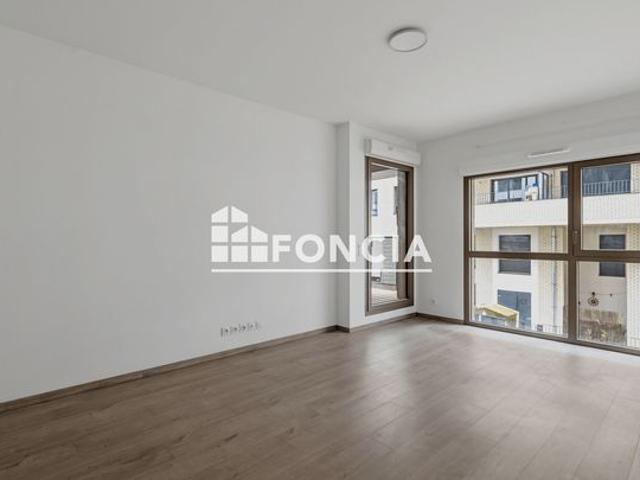 À vendre – T3 moderne de 65 m² avec balcon et parking
