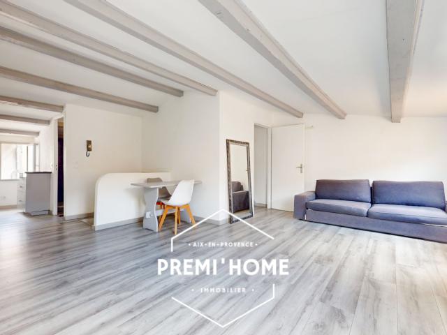 A VENDRE T1/2 AVEC TERRASSE CENTRE HISTORIQUE AIX