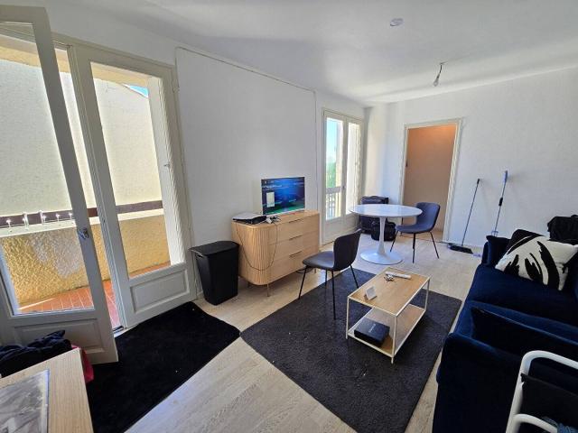 A VENDRE: T1 de 24 m² avec balcon et cellier Idéalement situé