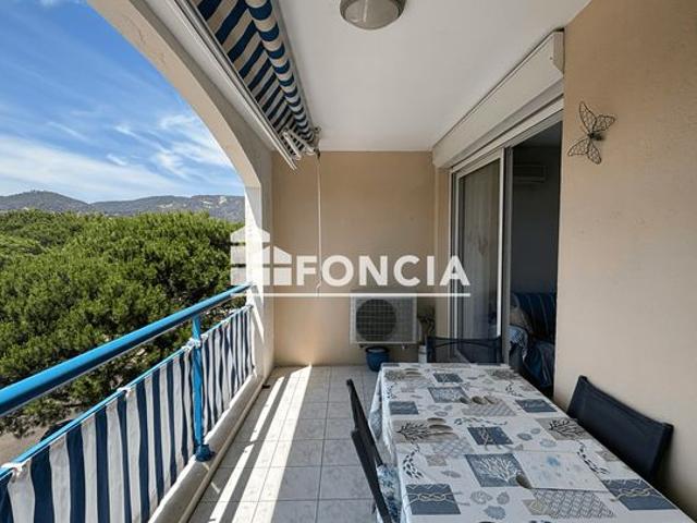 À vendre – T2 28m2 avec terrasse Ouest 10m2, Garage et piscine au Lavandou