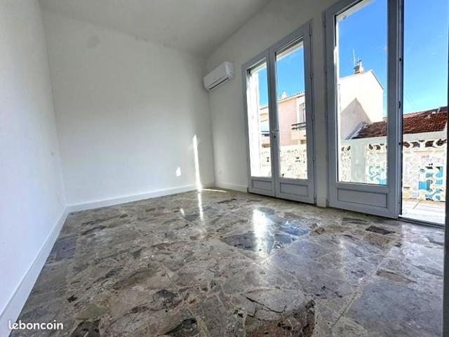 À VENDRE – T2 de 43,80 m² – Centre ville Rive Droite Le Grau du Roi