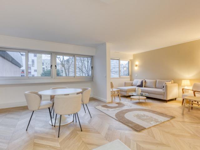 A VENDRE T4 84 m² refait à neuf rue des Pyrénées