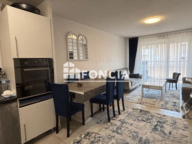 A vendre T4 en résidence avec terrasse et parking à Montfavet