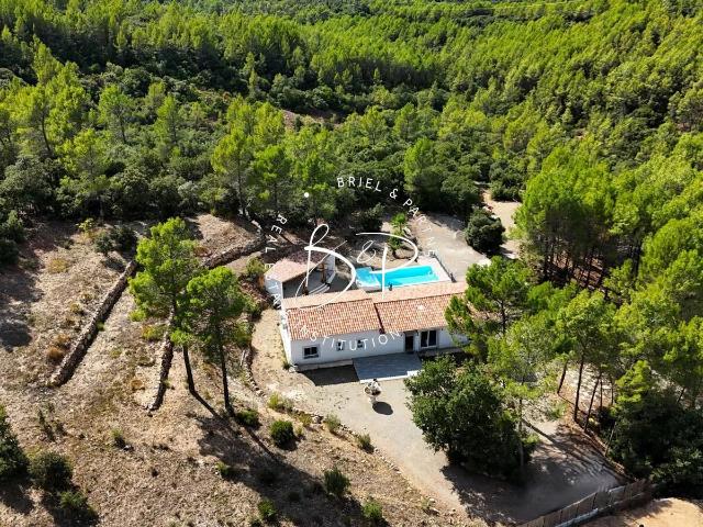 A VENDRE TARADEAU Maison récente de plain pied de 115 m² avec pi
