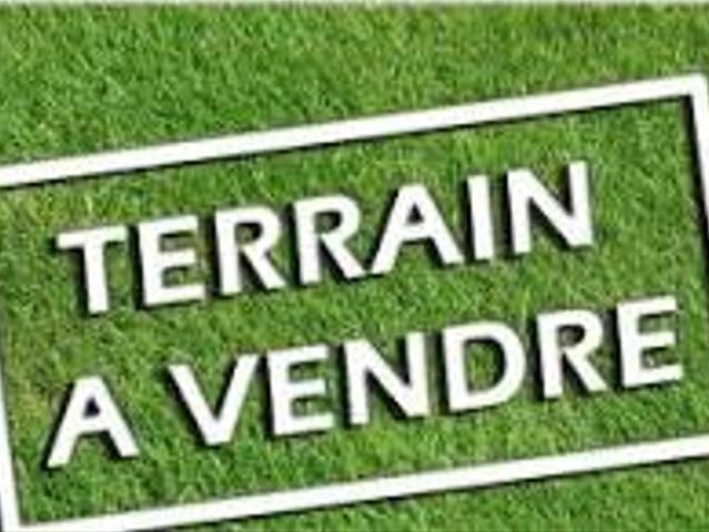 A VENDRE Terrai n constructible au cœur de COEX