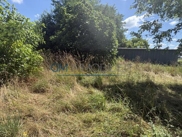 À VENDRE Terrain constructible à Hinx, à proximité immédiate de Dax