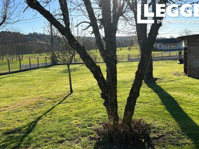 A vendre Terrain constructible avec CU. Dans un hameau au calme