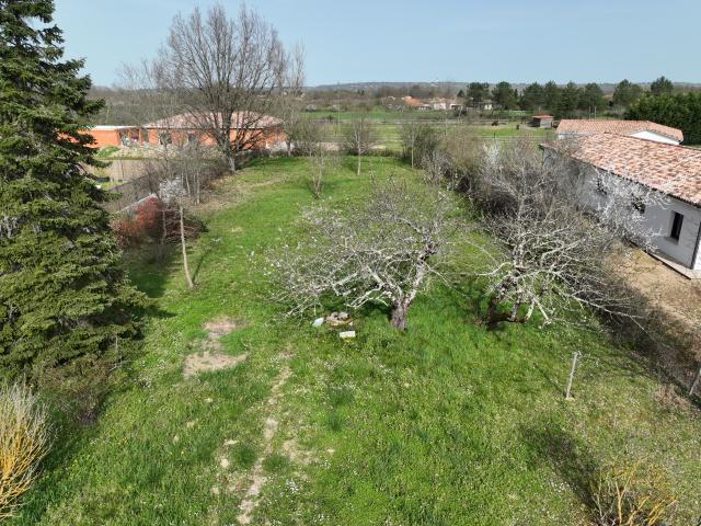 A VENDRE TERRAIN CONSTRUCTIBLE BRESSOLS