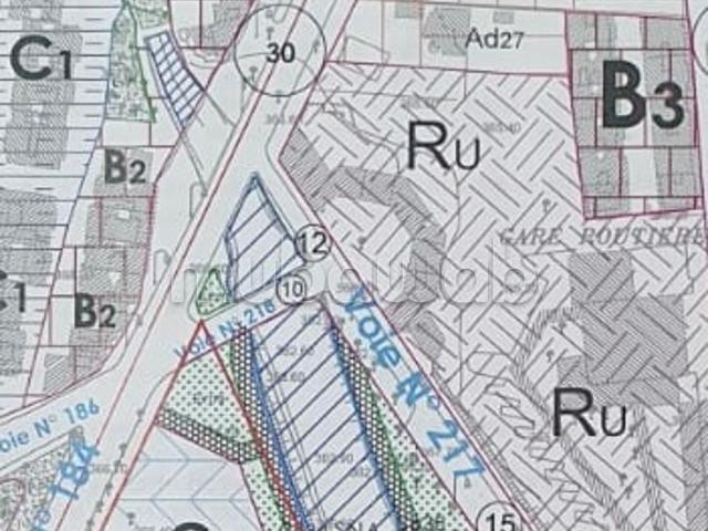À vendre: Terrain titré de 7 000 m² – Emplacement stratégique à Settat