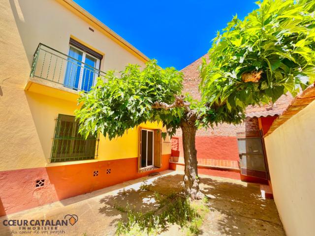 A VENDRE THUIR CENTRE VILLE Maison T5 JARDIN SANS VIS A