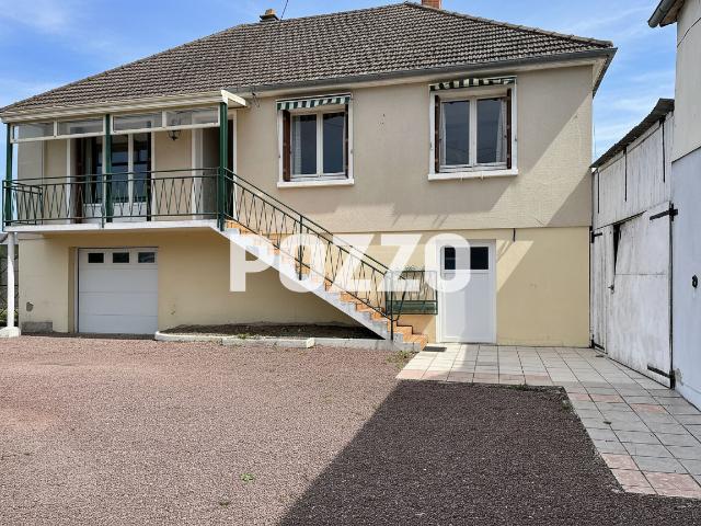 A VENDRE. TORIGNY. MAISON EN VIE DE PLAIN PIED SUR SOUS SOL TOTAL