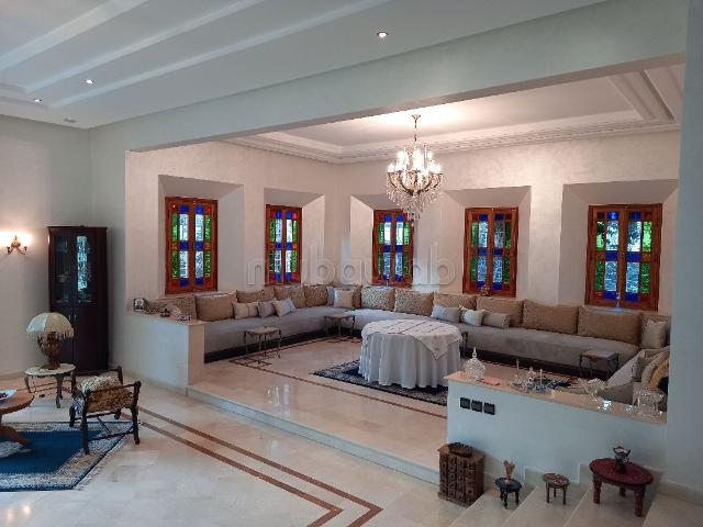 A vendre tres belle villa 526m2 Mandarona Zenith