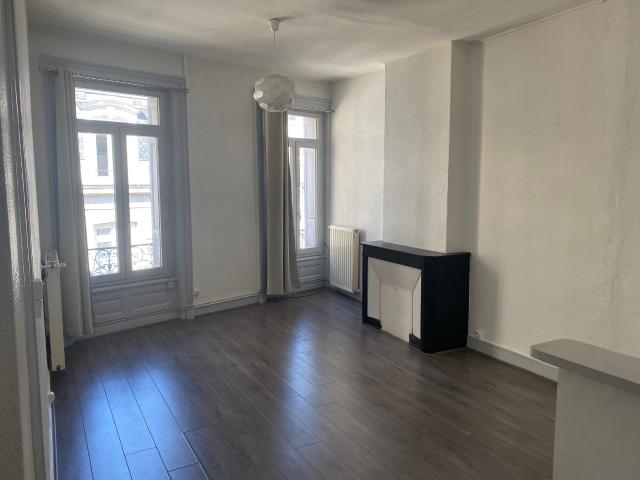 A VENDRE TYPE 2 50 m2 ST ETIENNE JACQUARD 65 000 €