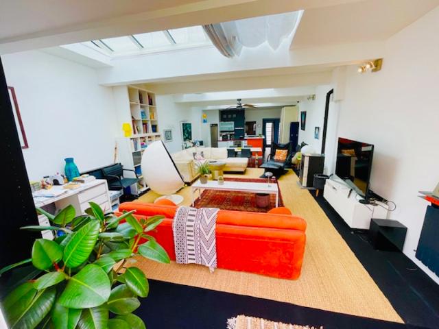 A Vendre Une Maison Avec Terrasse Style loft A Royan Centre 4 min à Pied De la Mer Entièrement Rénovée