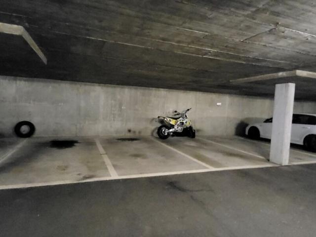 For sale an indoor parking space | dreamo. Ch