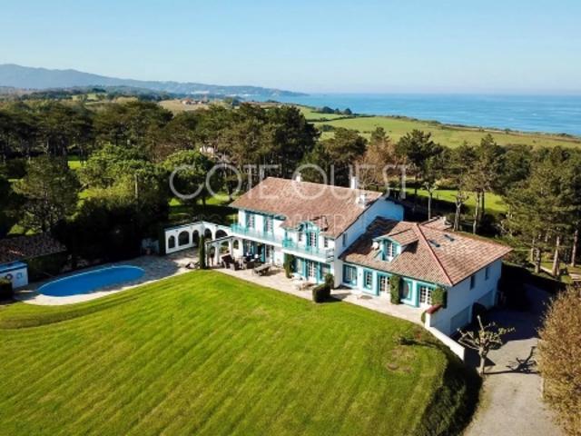 À VENDRE URRUGNE MAISON DE MAÎTRE VUE MER ET MONTAGNES