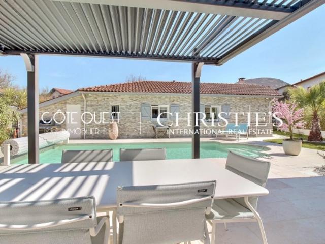 À vendre Urrugne Olhette Villa avec Piscine