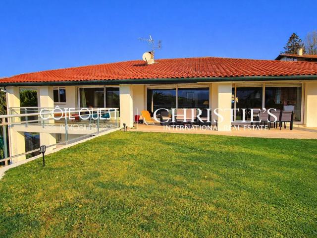À vendre Urrugne Villa de 238 m² avec piscine