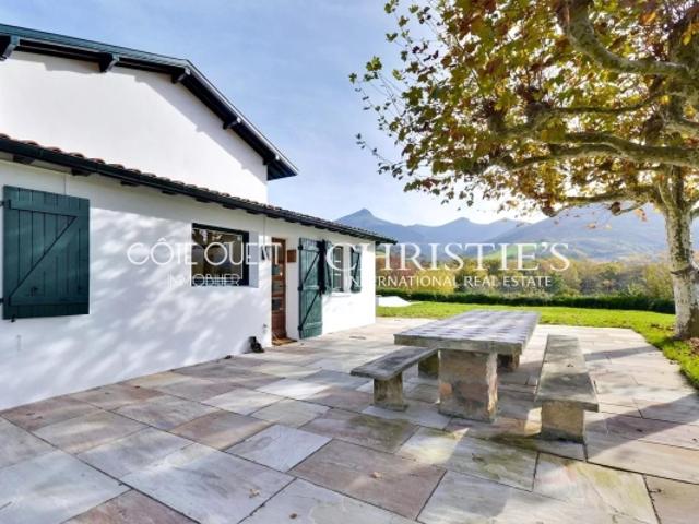 À VENDRE URRUGNE VILLA VUE MONTAGNES