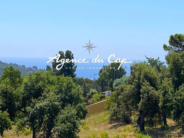 A VENDRE VILLA 5 PIECES VUE MER AVEC GRAND TERRAIN ET TENNIS PR