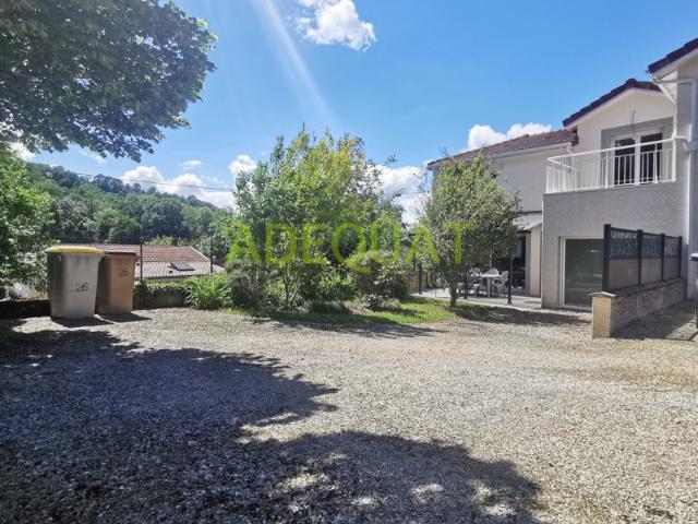 A VENDRE VILLA T5 BOURGOIN JALLIEU SECTEUR CHARBONNIERES