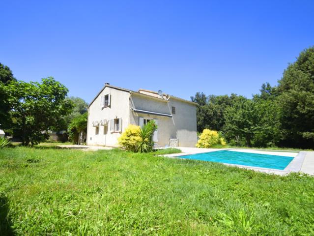 À vendre Villa à Sisco, proche mer, cadre verdoyant