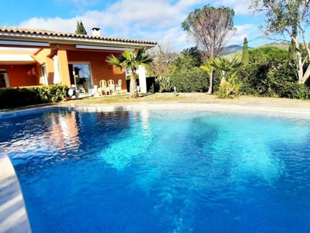 A vendre: Villa à Vendre à Mandelieu de 148 m²