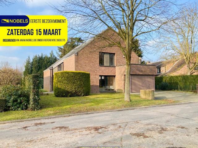 À vendre, villa avec jardin dans un emplacement résidentiel à Sint Denijs Westrem