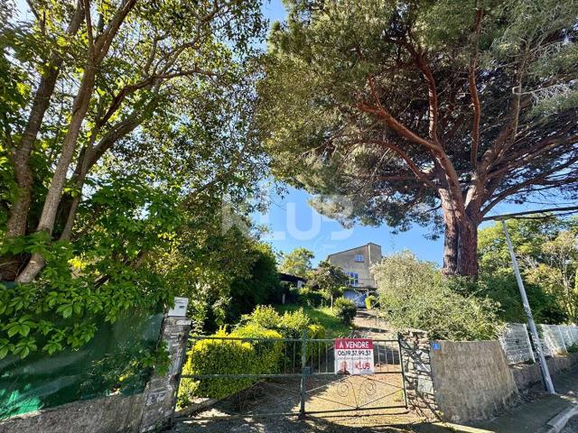 À vendre: Villa avec T2 et Studio à Biguglia