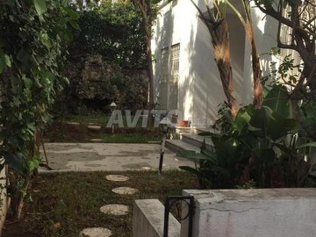 A vendre villa commerciale bvd ibnou sina