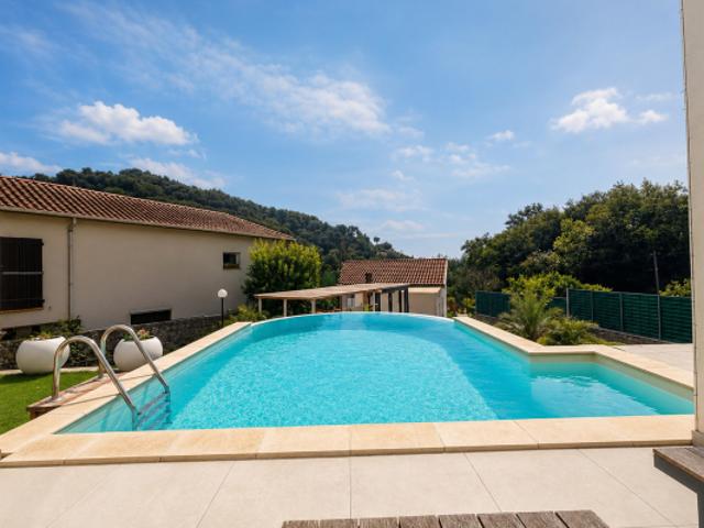 À VENDRE, VILLA D'ARCHITECTE