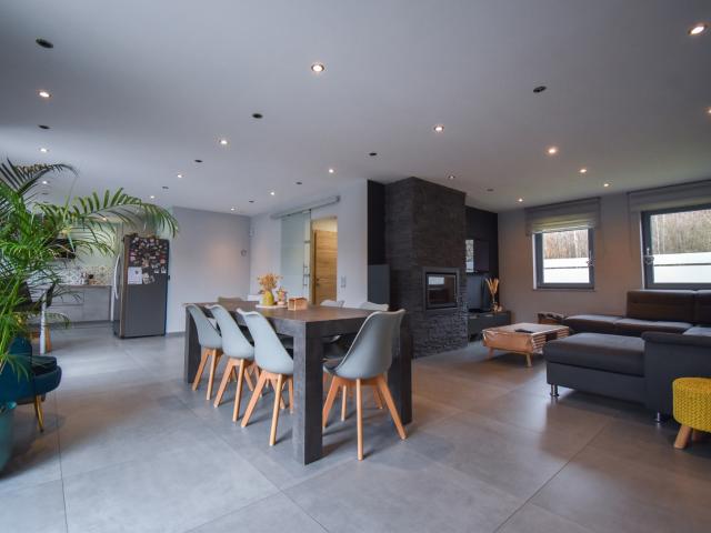 à vendre Villa Dave Rue Lustin