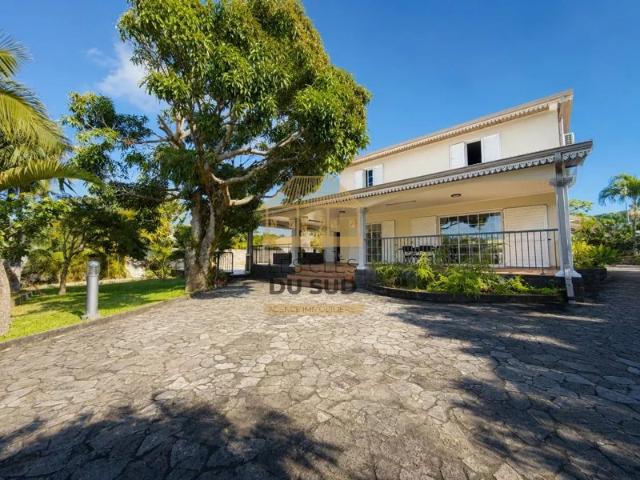 A VENDRE VILLA DE TYPE T4 DE 232,41 M² ENVIRON SAINT JOSEPH 499 000€
