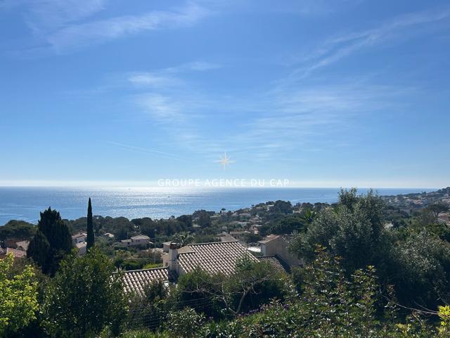 A Vendre Villa De Charme De 160M² Avec Vue Mer 4 Chambres Au. 160m² Les Issambres