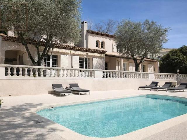 À VENDRE VILLA DE CHARME PISCINE 230m2 LA COLLE SUR LOUP