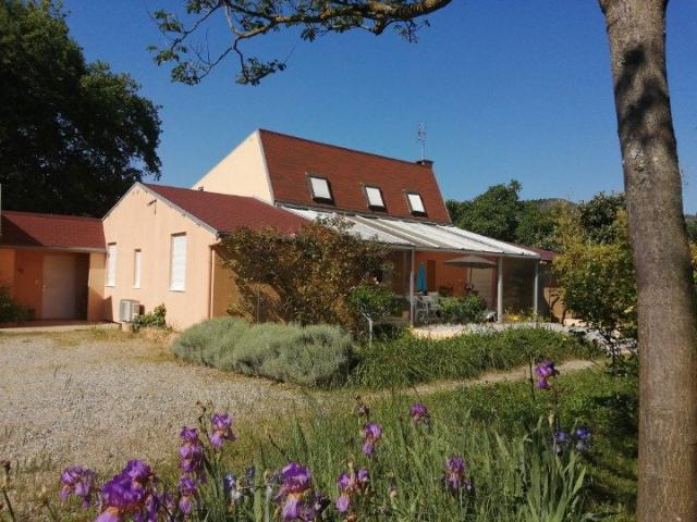 A VENDRE VILLA PISCINE SUR TERRAIN DE 6000m2 LIMOUX
